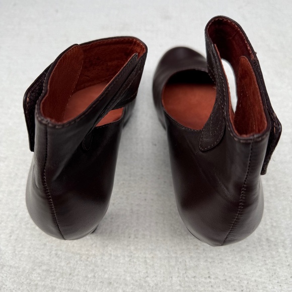 Elegant Brown Leather Sachelle Women's Shoes 11 - Picture 4 of 6